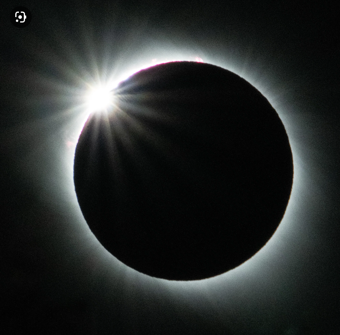 picture of eclipse used as inspo for the ring