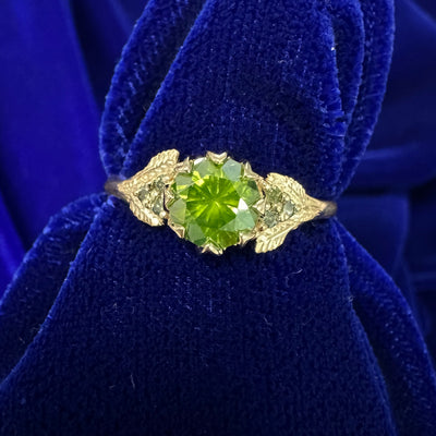 14k Yellow Gold Petal set 1.16ct Green Round Diamond with Six Green Round Side Diamonds & Leaves Custom Engagement Ring, size 8.5