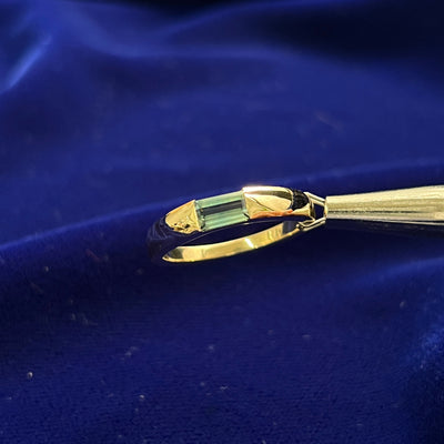 14k Yellow Gold & 1.62ct Green-teal Emerald-cut Sapphire Slim Signet Style Custom Ring, size 9