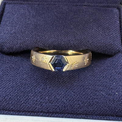 14k Yellow Gold  and Tension-set 4mm Custom-cut Hexagon Lab Blue Sapphire and 11pc Tiny Lab Diamonds on Stars 4mm Mix Band, 6 grams, Size 4.5