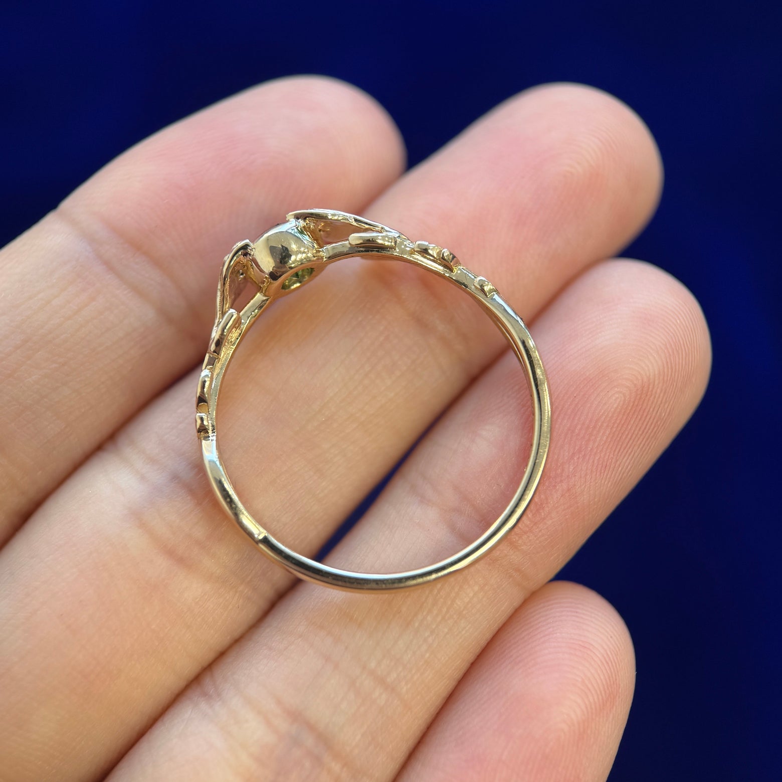 side view of this ring
