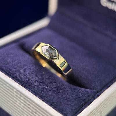 14k Yellow Gold and Bezel-horizontal-set 0.50ct Hexagon Salt-and-pepper Diamond with 2pc Flash-set 3x1.5mm Salt and Pepper Baguettes on 4mm Industrial Mirror Band 